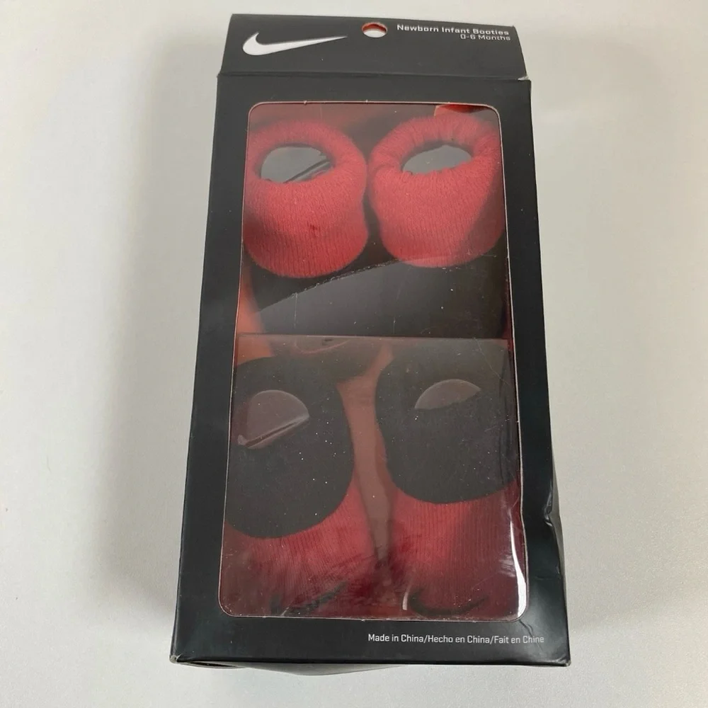 Nike Baby Swoosh 2 Pack Baby Booties for Boys and Girls (0-6M) Red Black, 0-6 M